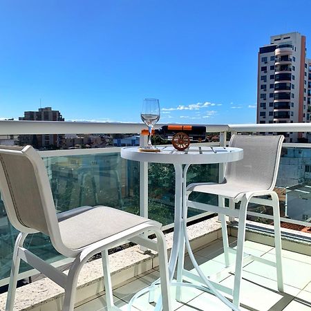 Flat Exclusivo No Hotel Ramada Macae, Smartv, Wifi 512Mbps, Piscina E Garagem Dış mekan fotoğraf