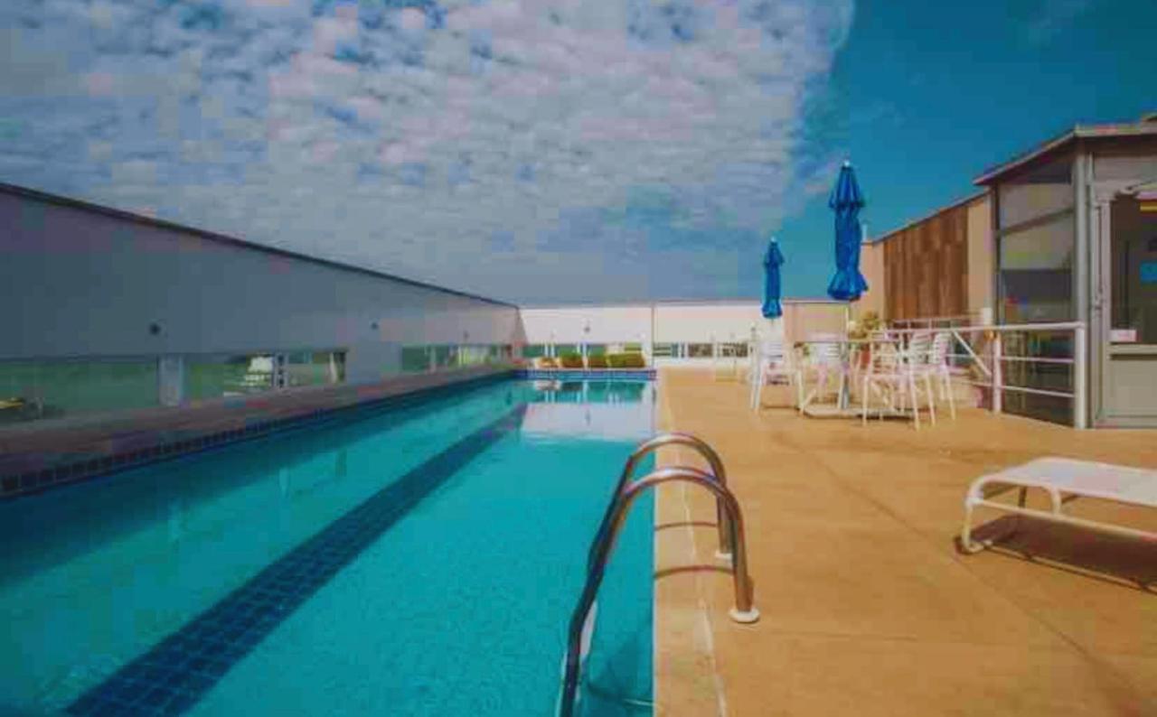 Flat Exclusivo No Hotel Ramada Macae, Smartv, Wifi 512Mbps, Piscina E Garagem Dış mekan fotoğraf